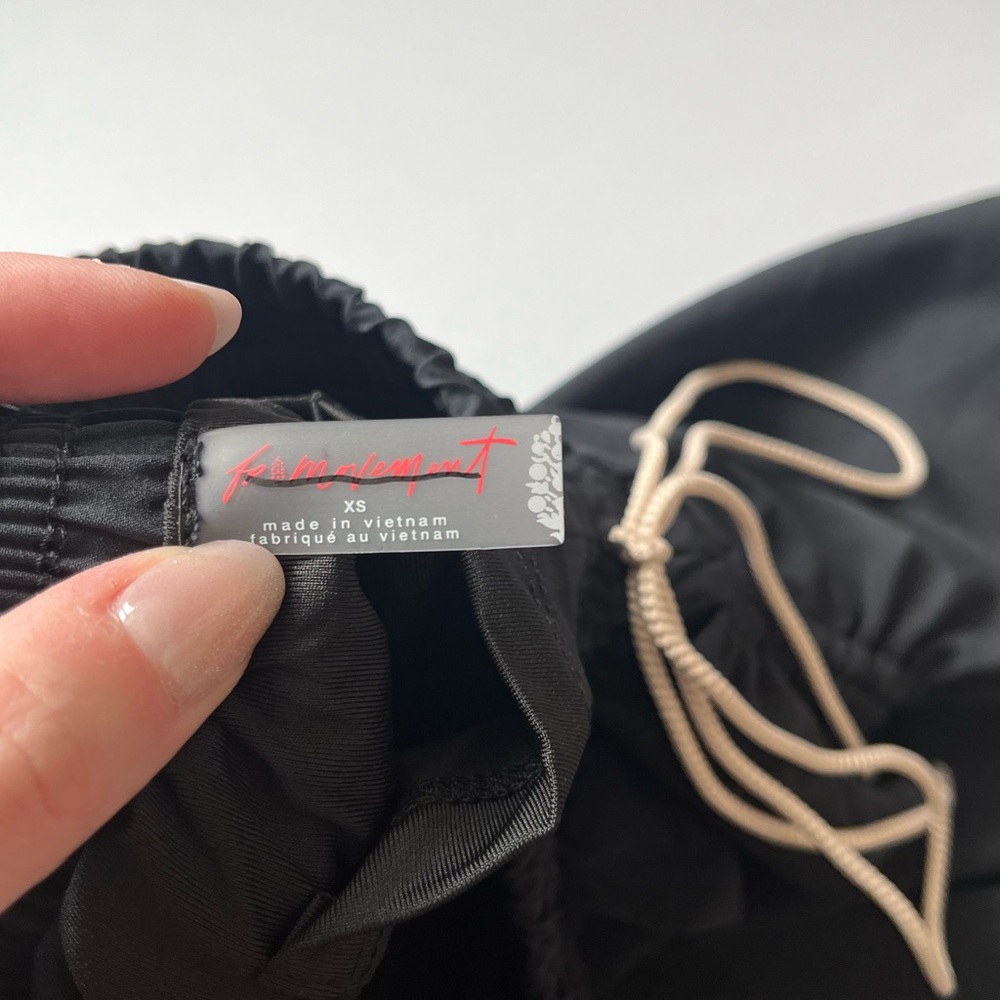 Free People NWOT Gym Shorts‎ - Picture 2 of 2